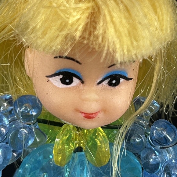 Vintage Tramp Art Doll Head Beaded Safety Pin Girls Blue Red Dress Display - Picture 12 of 16